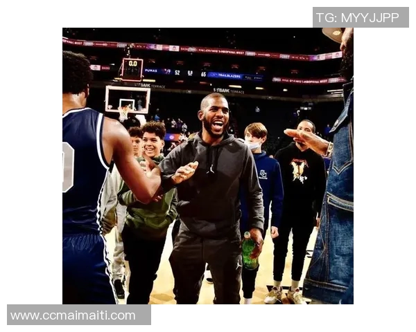 伦纳德与足球明星亲密互动视频曝光引发球迷热议